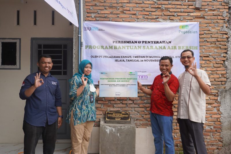 PT Pegadaian Kanwil I Medan Salurkan Sarana Air Bersih di Kota Medan. Foto: Ist