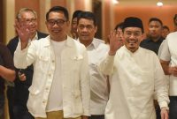 Paslon nomor urut 1 Ridwan Kamil-Suswono kalah perolehan suara Pilgub Jakarta berdasarkan hasil rekapitulasi akhir dari KPU DKI Jakarta, Minggu (8/12). (ANTARA FOTO/Indrianto Eko Suwarso)

Baca artikel CNN Indonesia 