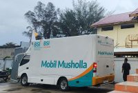 Panpel Persiraja sediakan mobil musola di pertandingan kandang babak 8 besar Liga 2. Foto: MO