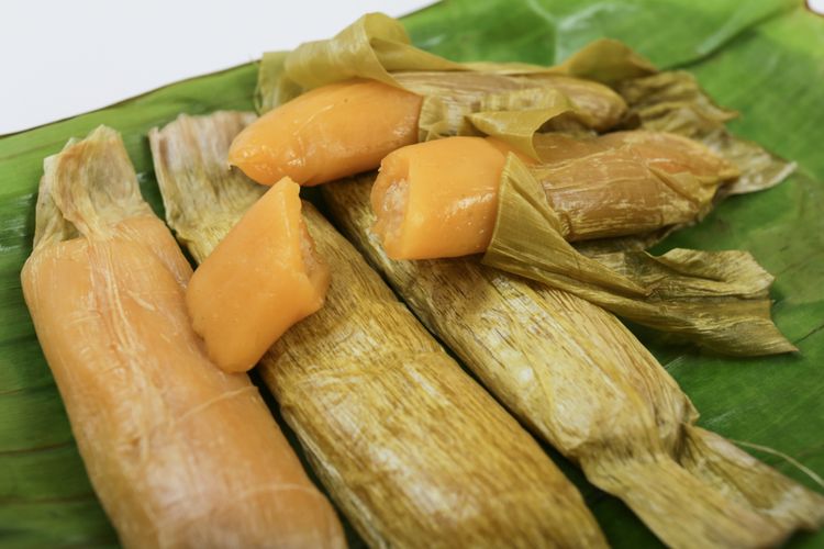 Ilustrasi timphan, kue khas Aceh. (Dok. Shutterstock/Irfan M Nur)