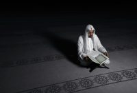 Catat tanggal malam-malam ganjil di 10 hari terakhir Ramadhan 2025 dan penjelasan ulama terkait Lailatul Qadar. (Pexels/ABDULLA ALKETTAB)