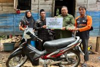 DD Waspada Salurkan Bantuan Sepeda Motor ke Penjual Es Keliling. Foto: Ist