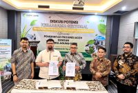 Direktur PT Flora Agung, Ivansyah, dalam diskusi potensi kerja sama sektoral bersama Pemerintah Aceh. Foto: Ist